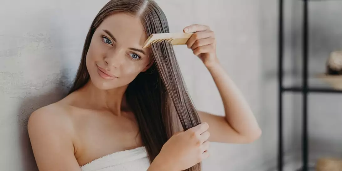 Πρώτα λευκά | Πότε θα πρέπει να σας ανησυχήσει η γήρανση των μαλλιών σας;