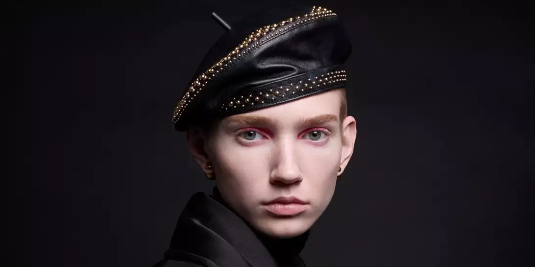 Το it χρώμα στο μακιγιάζ της επόμενης σεζόν σύμφωνα με τον οίκο Dior