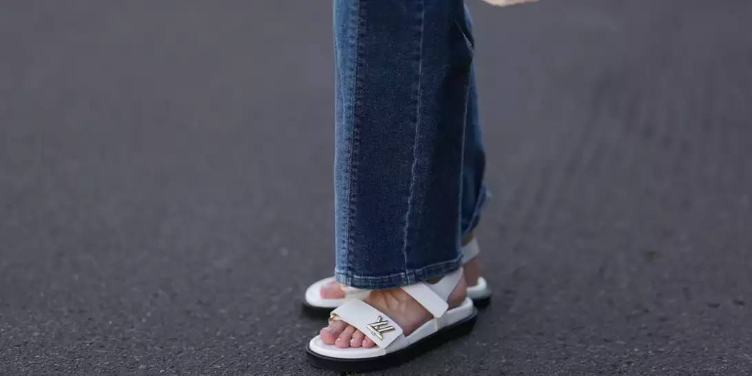 Τα everyday σανδάλια που θα φοράτε με όλα σας τα looks φέτος το καλοκαίρι