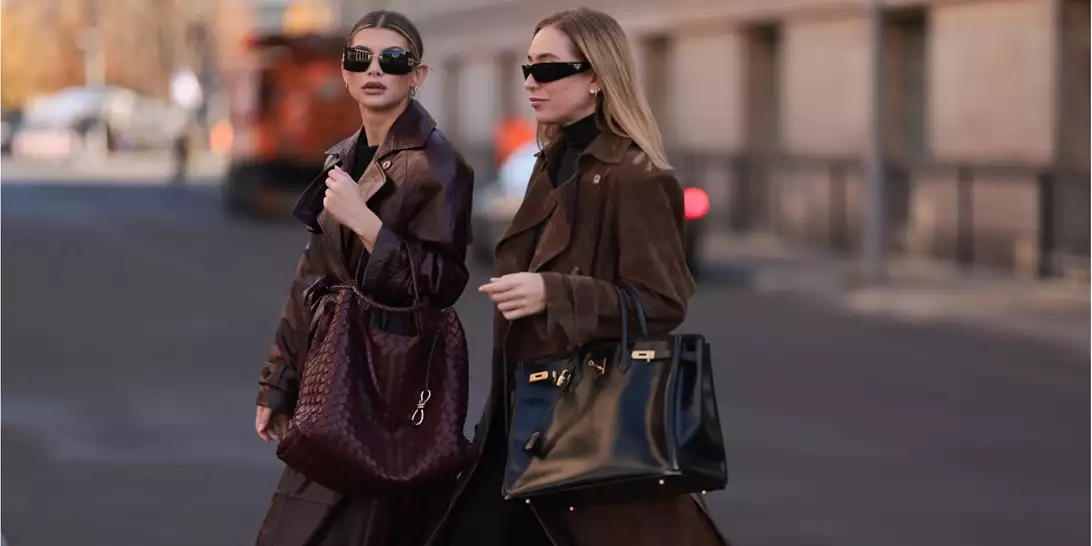 Τα suede τζάκετ και παλτό στα οποία αξίζει να επενδύσετε φέτος