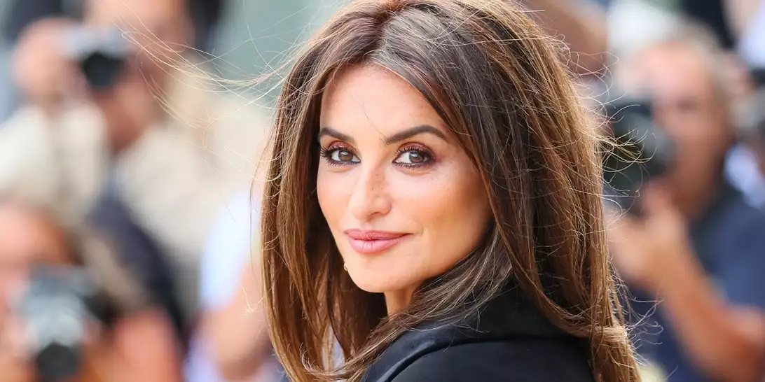 Τα 7 ωραιότερα bronzers για γυναίκες άνω των 50