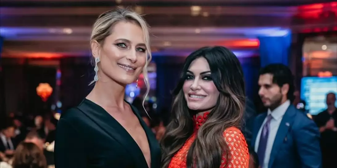 Τατιάνα Μπλάτνικ | Με τολμηρό Victoria Beckham φόρεμα δίπλα στην Kimberly Guilfoyle