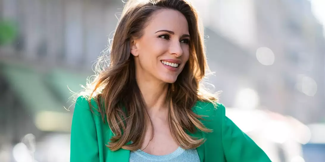 Οι 7 καλύτεροι αντιγηραντικοί οροί προσώπου για μετά την εμμηνόπαυση