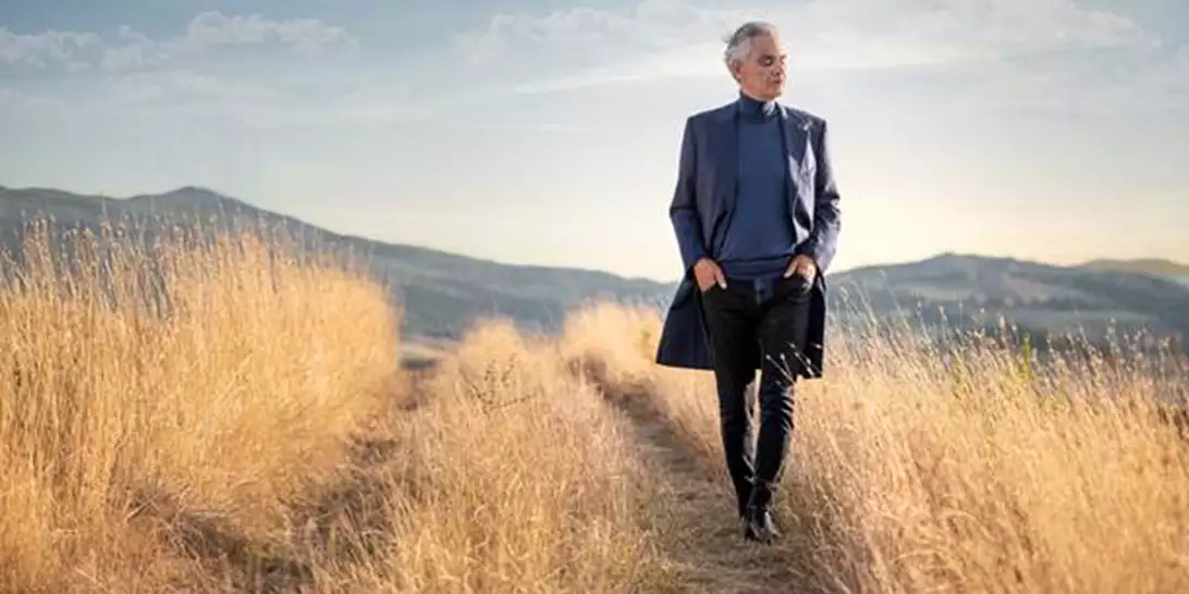 30 χρόνια Andrea Bocelli: Ένα νέο επετειακό άλμπουμ και δύο ταινίες γιορτάζουν τη σπουδαία ζωή και καριέρα του τενόρου