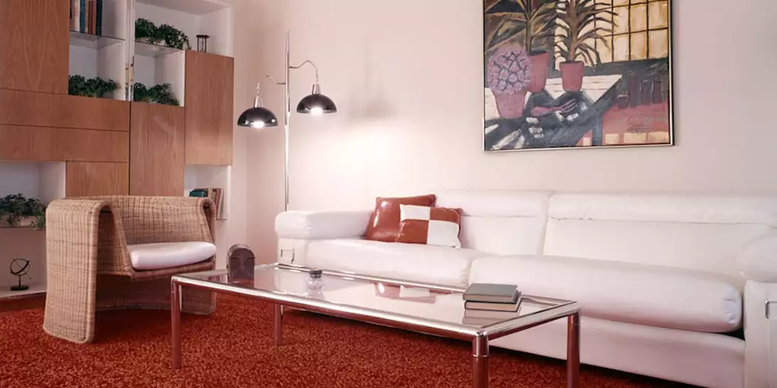 Grandmacore | Ποια έπιπλα της γιαγιάς αξίζουν πλέον έως και 1800 ευρώ;