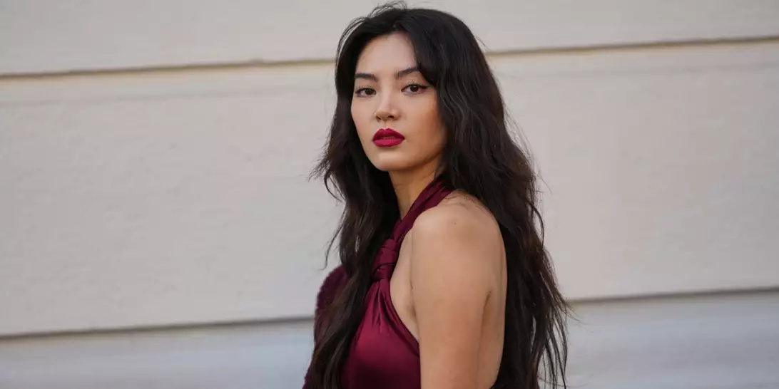 Μακιγιάζ μετά τα 50 | 5 προϊόντα που δεν πρέπει να παραλείψετε στα festive looks σας