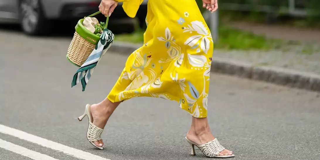 Τα χρώματα που θα κυριαρχήσουν στο πεντικιούρ της σεζόν