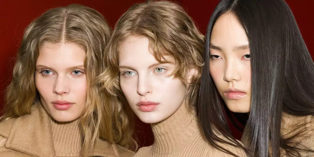 Αφαιρέστε την αδιάβροχη mascara χωρίς τρίψιμο | Το hack που κάνει τη διαφορά