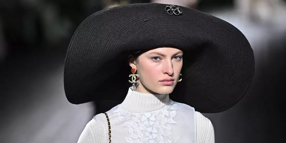 Τα χρώματα που θα κυριαρχήσουν στην ομορφιά την επόμενη σεζόν σύμφωνα με τον οίκο Chanel