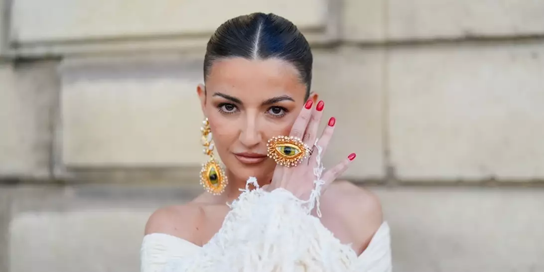 Το μόνο χρώμα νυχιών που αξίζει να ζητήσετε μετά τις διακοπές