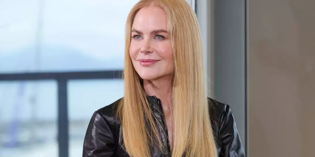 Η εικόνα της Nicole Kidman στην παραλία θα σας πείσει σίγουρα να αγκαλιάσετε τα φυσικά σγουρά μαλλιά σας