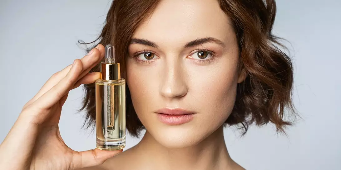 Ξεχάστε τη ρετινόλη | Η ρετινάλη είναι το next big thing στην αντιγήρανση