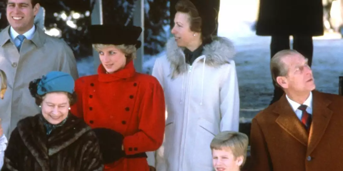 Πριγκίπισσα Diana | Τα 11 Χριστούγεννα με τη βασιλική οικογένεια