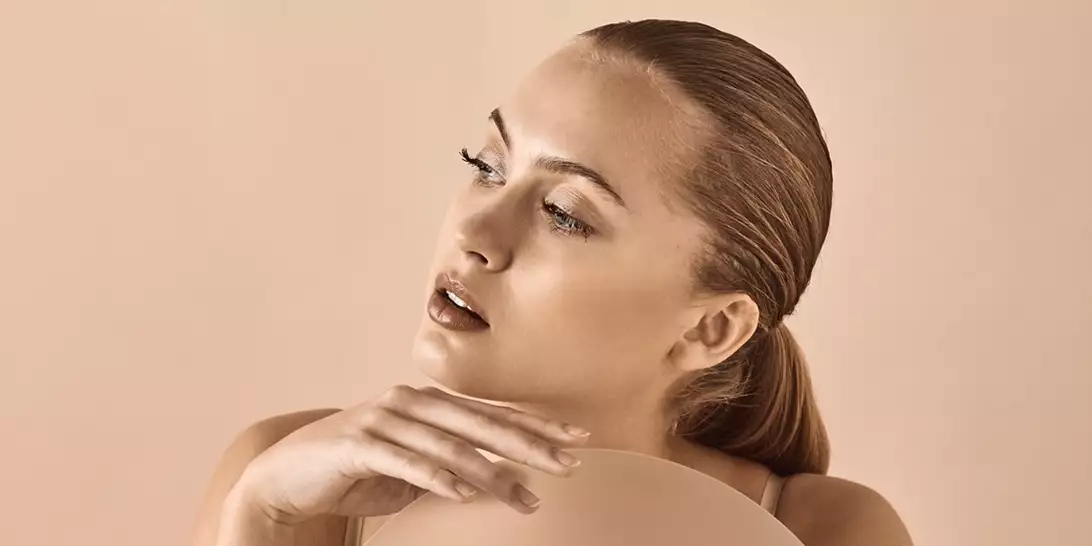 Pre-Christmas glow | Η πολυτελής σειρά που θα σας χαρίσει το πολυπόθητο "Valmont skin"