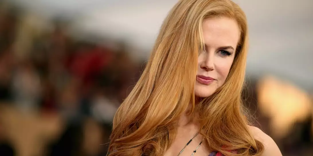 The Easiest Face Lift | Τα χρώματα μαλλιών που θα σας κάνουν να μικροδείχνετε