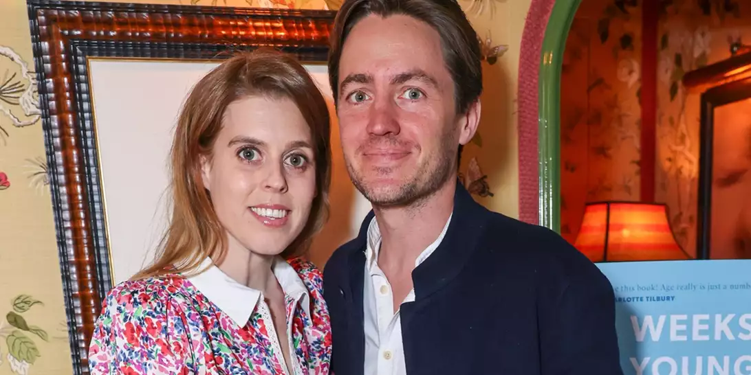 Πριγκίπισσα Βεατρίκη | Το ανοιξιάτικο look σε εμφάνιση με τον Edoardo Mapelli Mozzi