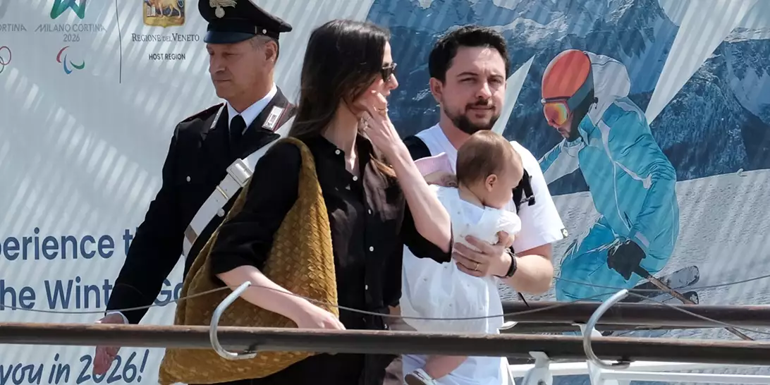 Πριγκίπισσα Rajwa | Στη Βενετία με τον σύζυγό της, πρίγκιπα Hussein, και τη μικρή Iman για τον γάμο των Jeff Bezos - Lauren Sanchez