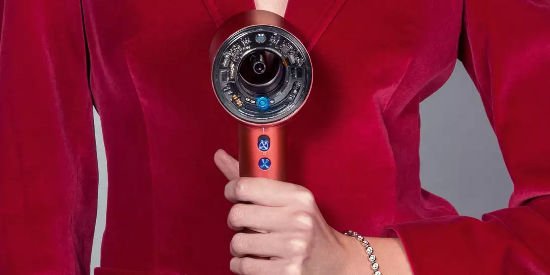 Fabulous hair | Πώς θα δημιουργήσετε τα πιο εντυπωσιακά χτενίσματα των γιορτών