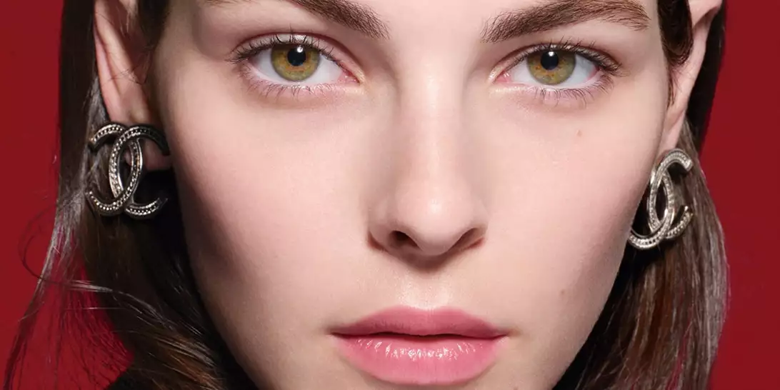 Beauty On The Go | Το νέο must-have προϊόν περιποίησης του οίκου Chanel που μπορείτε να εφαρμόζετε παντού