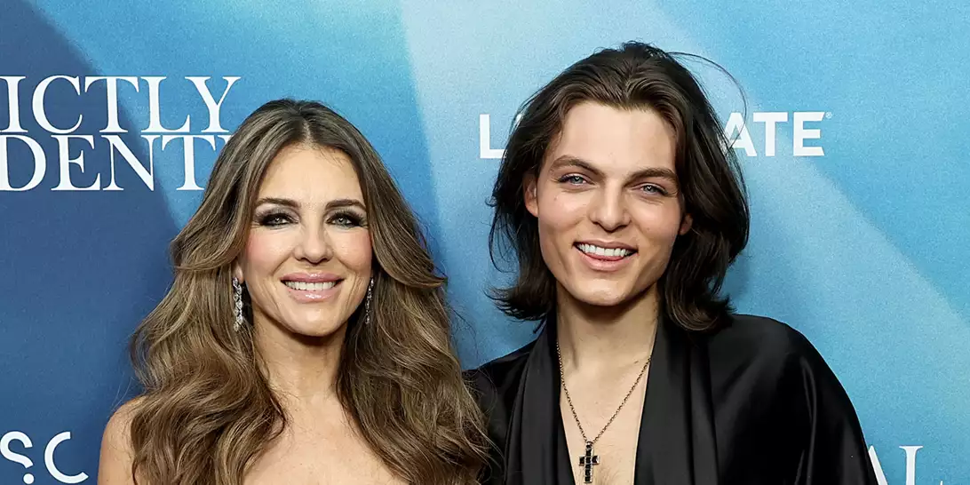 Elizabeth Hurley | Η αντίδραση του γιου της στην είδηση ότι είναι ζευγάρι με τον Billy Ray Cyrus