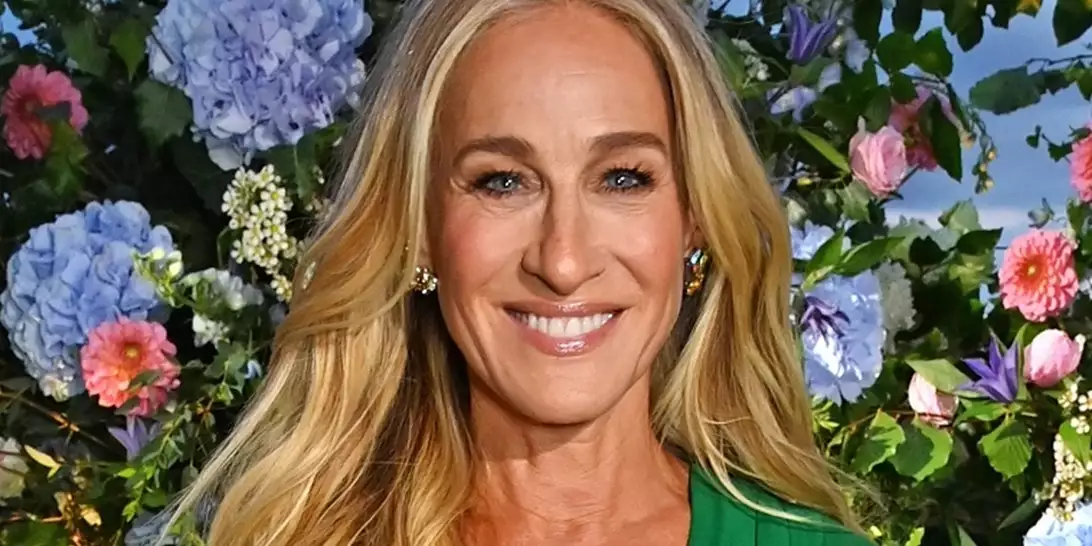 Η tutu της Carrie Bradshaw βγαίνει σε δημοπρασία | Πόσο κοστολογείται ένα κομμάτι τηλεοπτικής ιστορίας;