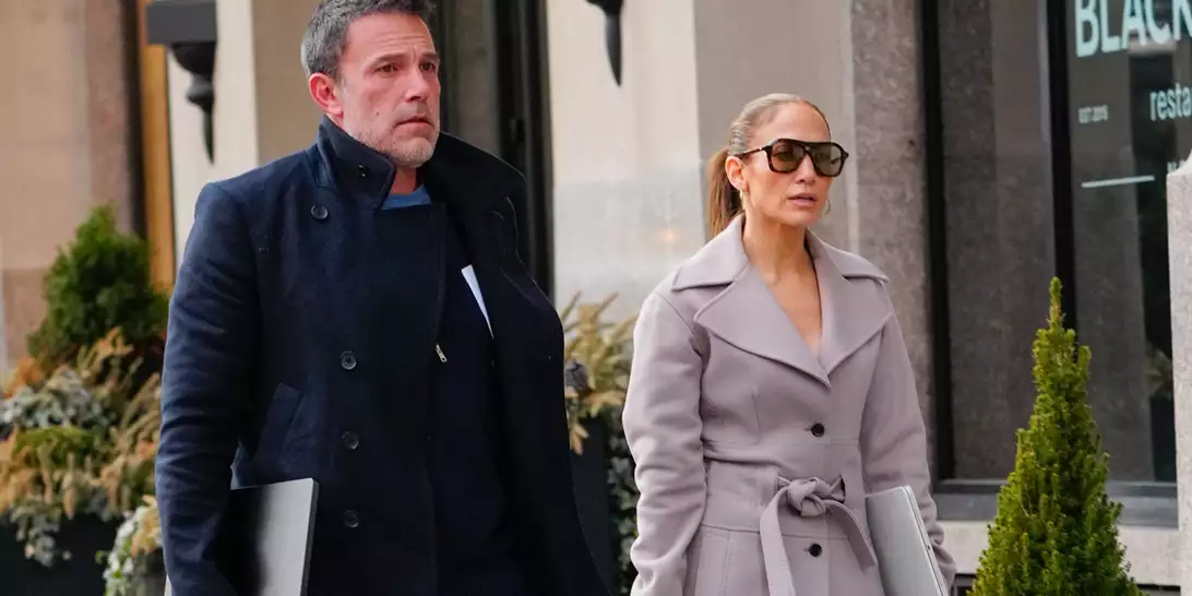 Jennifer Lopez | Η "απόσταση" από τον Ben Affleck στην αποφοίτηση του γιου του