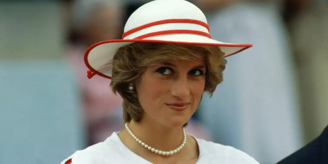 Πριγκίπισσα Diana | Γιατί επαναλάμβανε συχνά τα outfits της;