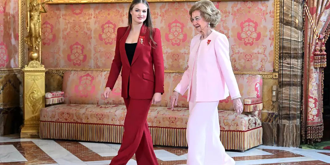 Η αναπάντεχη κίνηση της βασίλισσας Σοφίας στη Letizia κατά τη διάρκεια της απονομής του Τάγματος του Χρυσόμαλλου Δέρατος