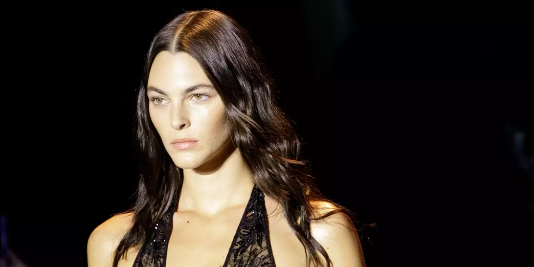 Glossing Miracle | Η θεραπεία λάμψης για το σπίτι που χαρίζει εκθαμβωτικά αποτελέσματα σε μόλις 5'