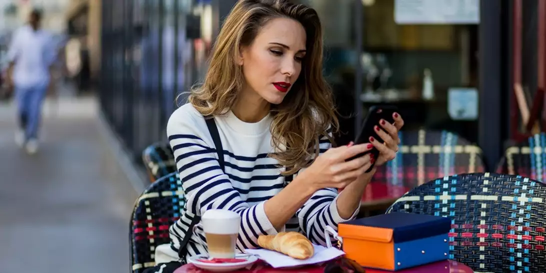 Μετά τα 50 | 6 πράγματα που καλό είναι να κάνετε κάθε πρωί πριν τις 9