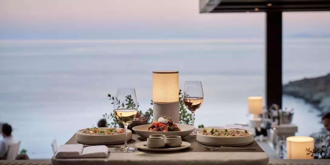 Eat Chic | 3 ενδιαφέροντα γαστρονομικά νέα από δημοφιλή νησιά των Κυκλάδων