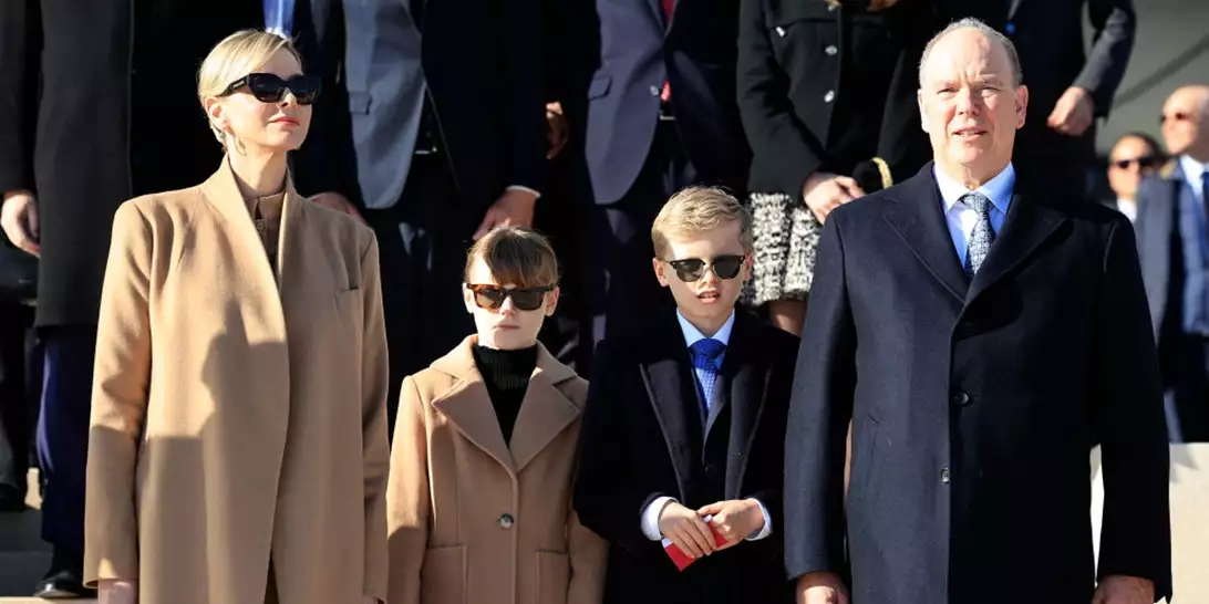 Η πρωτιά του πρίγκιπα Jacques και της πριγκίπισσας Gabriella | Περήφανη μητέρα η πριγκίπισσα Charlene