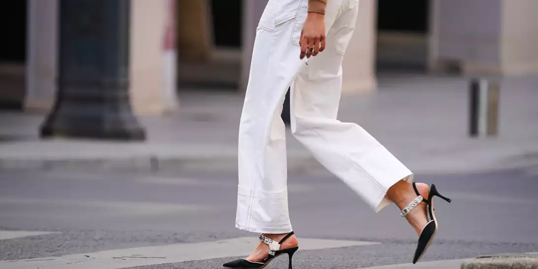 Το παντελόνι που δεν λείπει ποτέ από τη γκαρνταρόμπα των Παριζιάνων