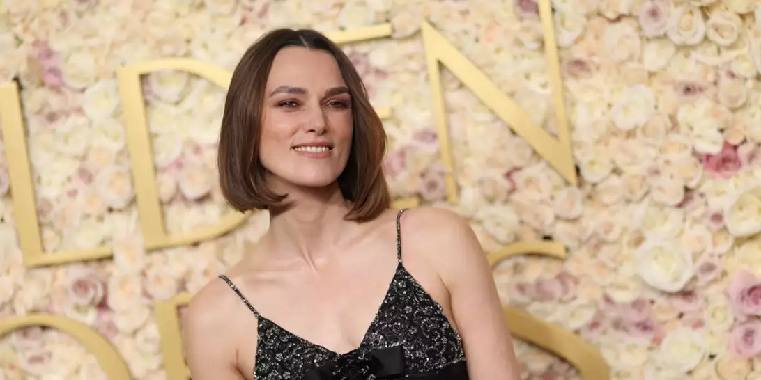 Η Keira Knightley υιοθέτησε το πιο ωραίο γαλλικό καρέ