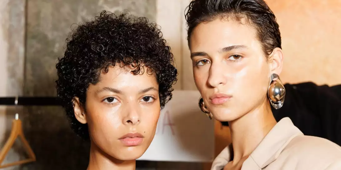 Το Χρώμα του Ήλιου | Το απόλυτο sun-kissed look εξασφαλίζει η συλλογή μακιγιάζ Terracotta