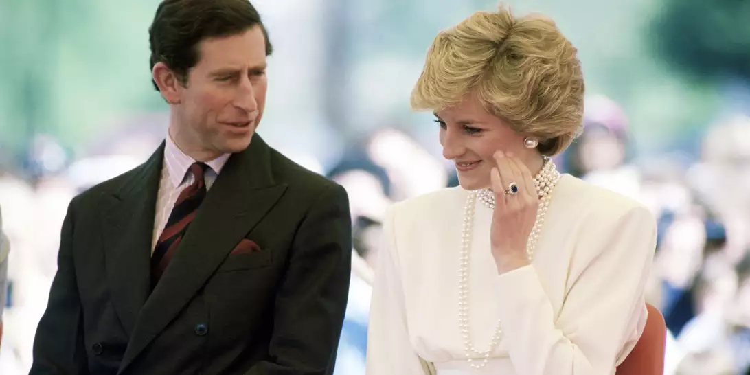 Ο συμβολισμός πίσω από τα δαχτυλίδια των αρραβώνων των royals