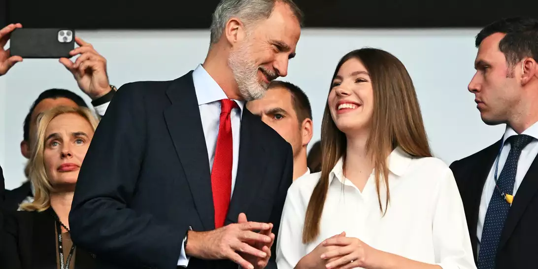Infanta Sofia | Η stylish εμφάνισή της στον τελικό του Euro 2024