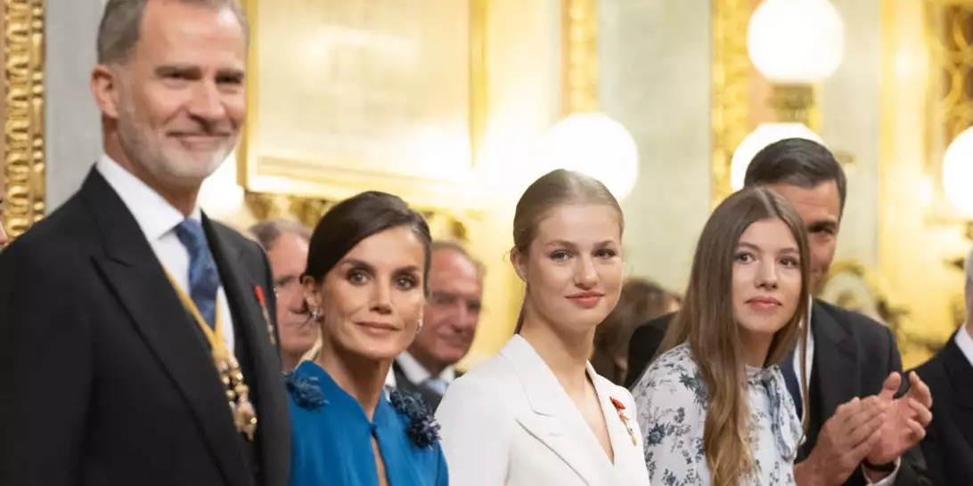 Letizia & Felipe | Η χριστουγεννιάτικη κάρτα που επέλεξαν σε μία δύσκολη χρονιά για την οικογένειά τους