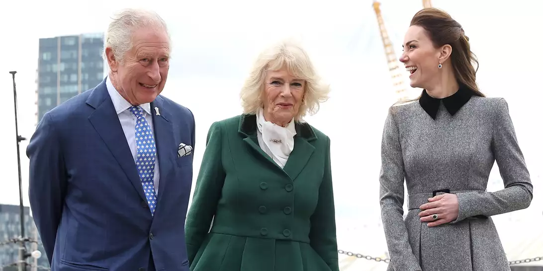 Οι παράξενοι κανόνες που έχουν οι Βρετανοί royals ακόμη και για την τουαλέτα