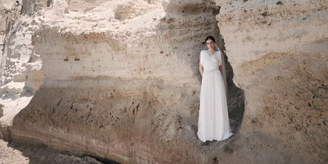 To Bridal Sample Sale της Ioanna Kourbela είναι για εσάς που ψάχνετε το ιδανικό νυφικό