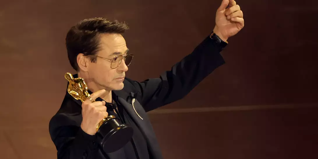 "Ευχαριστώ την απαίσια παιδική μου ηλικία" | O Robert Downey Jr. κέρδισε το πρώτο του Όσκαρ
