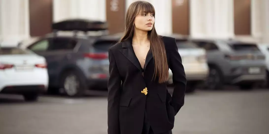 Τα 5 κομψά looks που μπορείτε να κάνετε φορώντας μόνο μαύρο