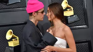 Hailey Bieber | Θύμα κακοποίησης από τον Justin Bieber;