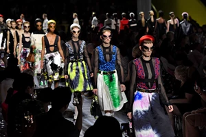 Ο Christian Siriano έγινε το πρόσωπο της βιομηχανίας της μόδας