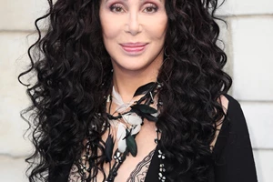 Cher | Επιβεβαίωσε τη σχέση της με τον 36χρονο πρώην σύντροφο της Amber Rose