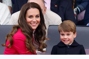 Kate Middleton – Πρίγκιπας William | Το αστείο που έκαναν για τις γκριμάτσες του πρίγκιπα Louis στην παρέλαση του Πλατινένιου Ιωβηλαίου