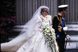 Αυτή η σκηνή στο Crown ήταν ιδέα της Helena Bonham Carter