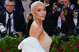 Kim Kardashian | Η σκληρή κριτική που δέχθηκε ύστερα από την πασαρέλα στην επίδειξη του οίκου Balenciaga