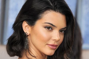 Η Kendall Jenner φόρεσε το πιο μικροσκοπικό ροζ φόρεμα