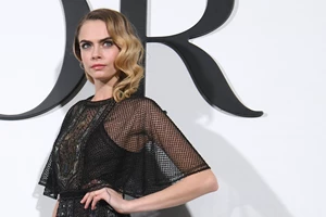 H Cara Delevingne αποκαλύπτει ότι ήταν ομοφοβική